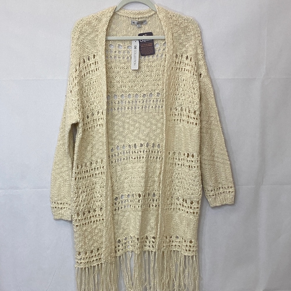 NWT! Med. cream long sleeve cable cardigan sweater